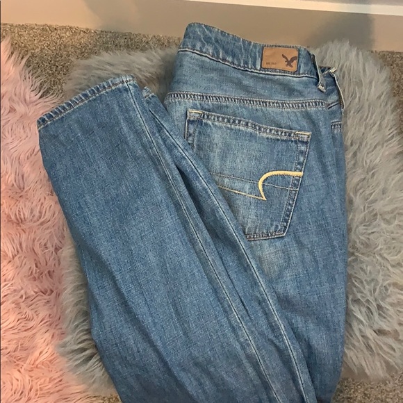 American Eagle Boyfriend Jeans - Picture 3 of 4